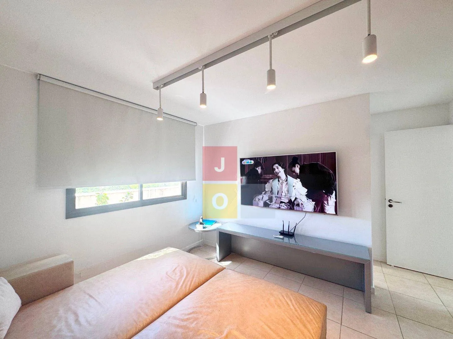 160 m² penthouse with 3 bedrooms and 2 en-suites — photo 25