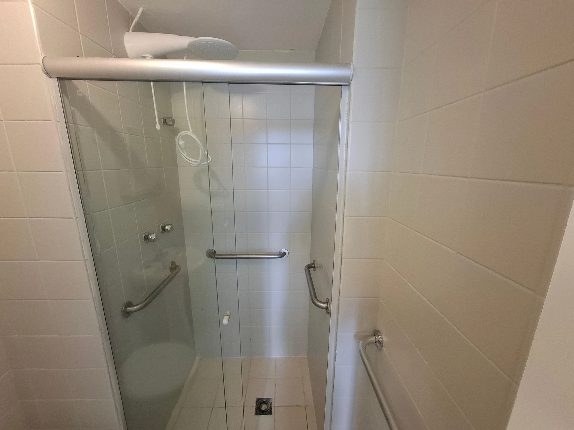 2 quartos e janelas do piso ao teto: apartamento de 75 m² — photo 25