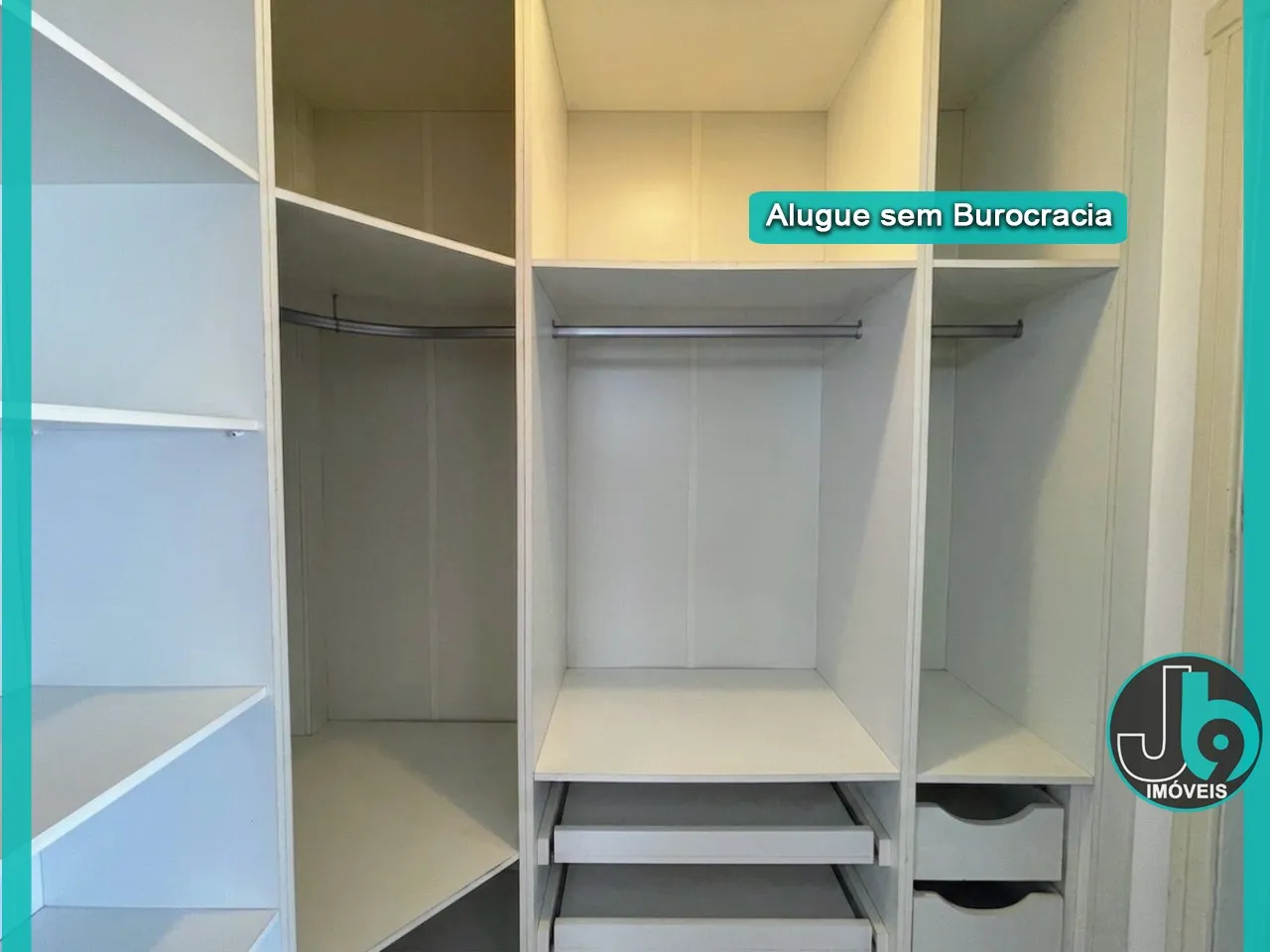 360 m² townhouse with 3 en-suite bedrooms and parking — photo 32