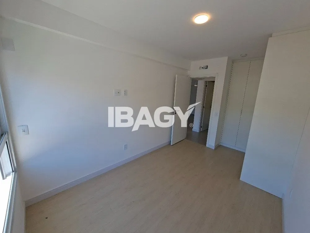 Apartment, 50 m², with a glass-enclosed balcony — photo 12