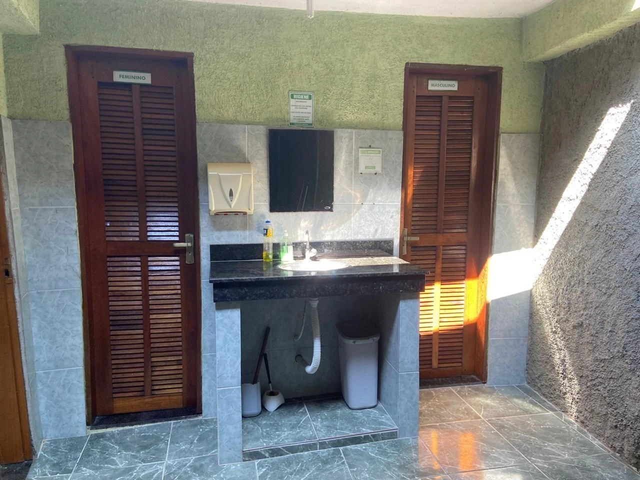 Unfurnished 2-bedroom apartment with a separate kitchen — photo 21