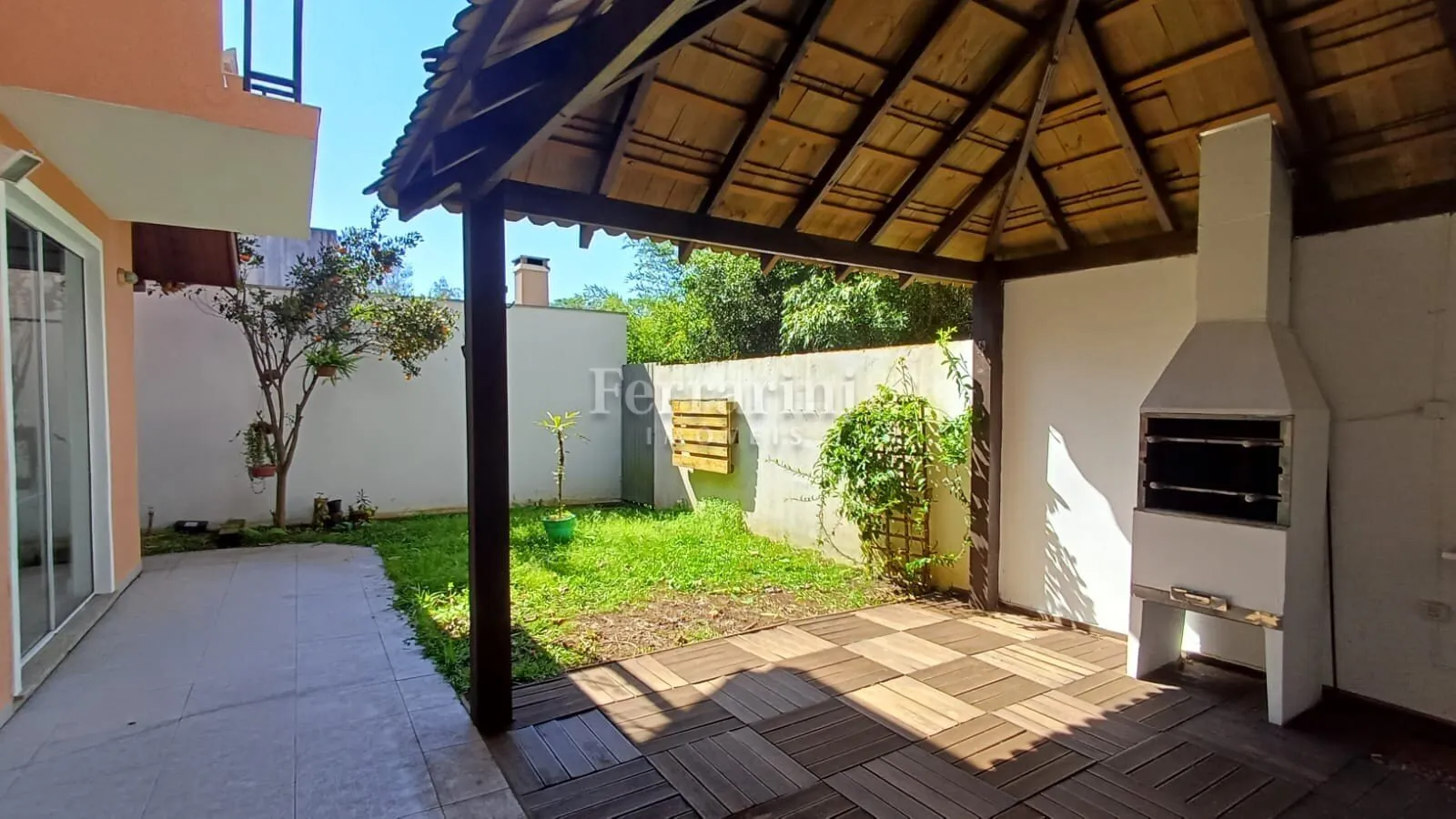 Rental house with 3 bedrooms and 4 bathrooms — photo 28