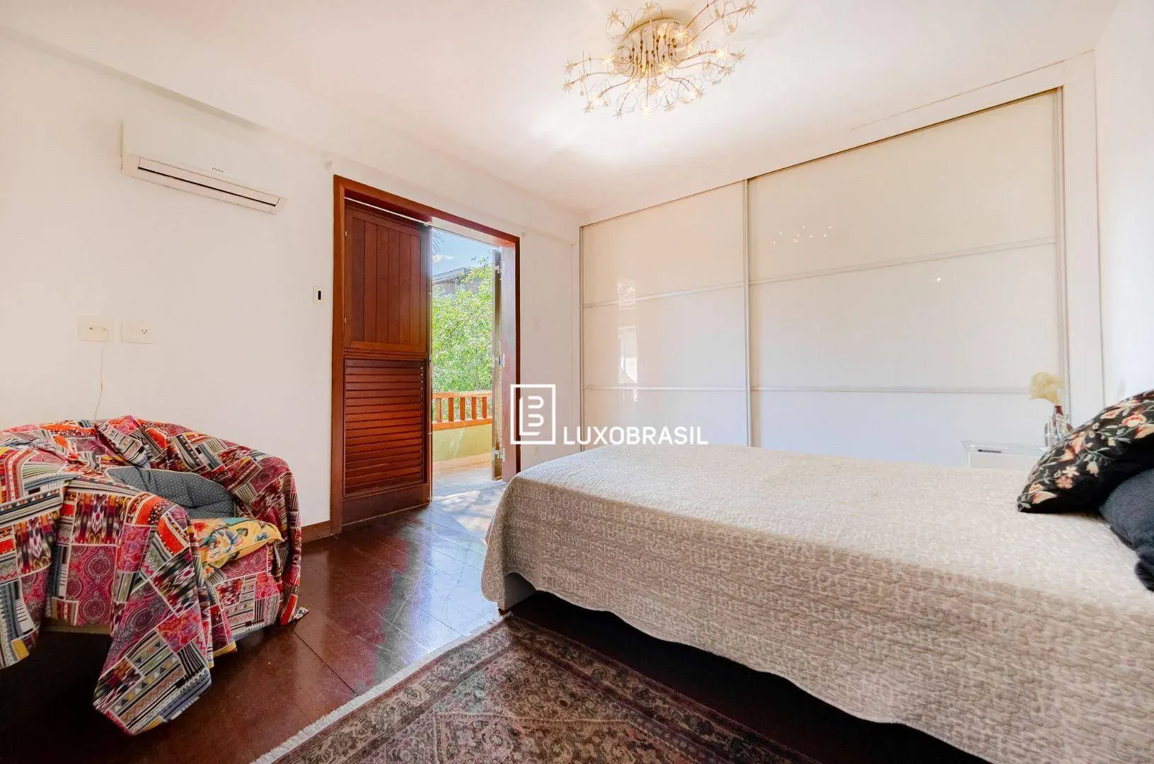 Furnished house with 6 en-suite bedrooms and 9 parking — photo 14