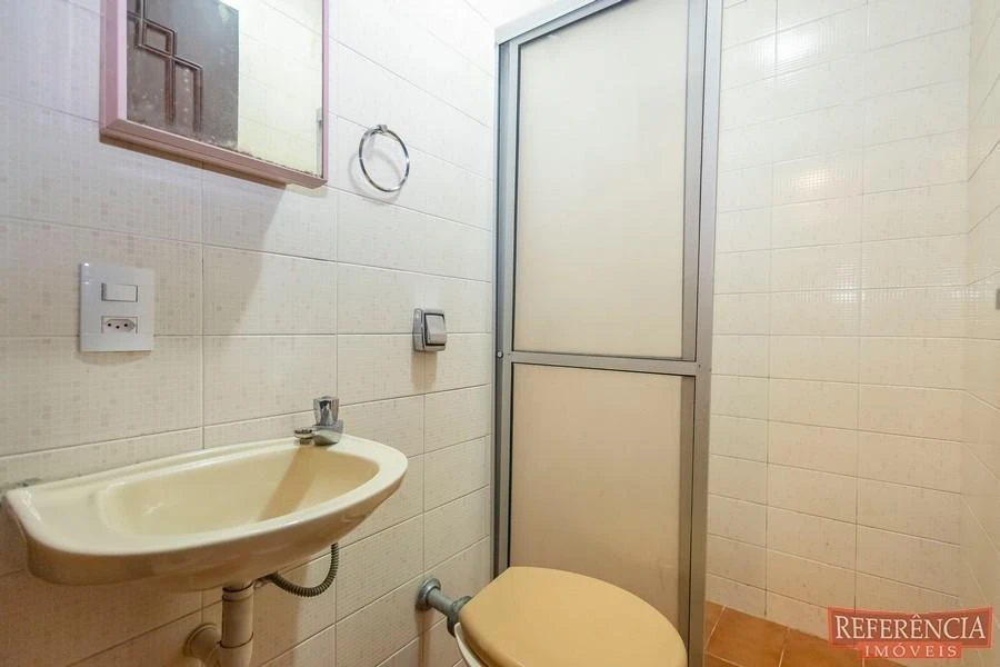 House, 550 m², with a walk-in closet — photo 49