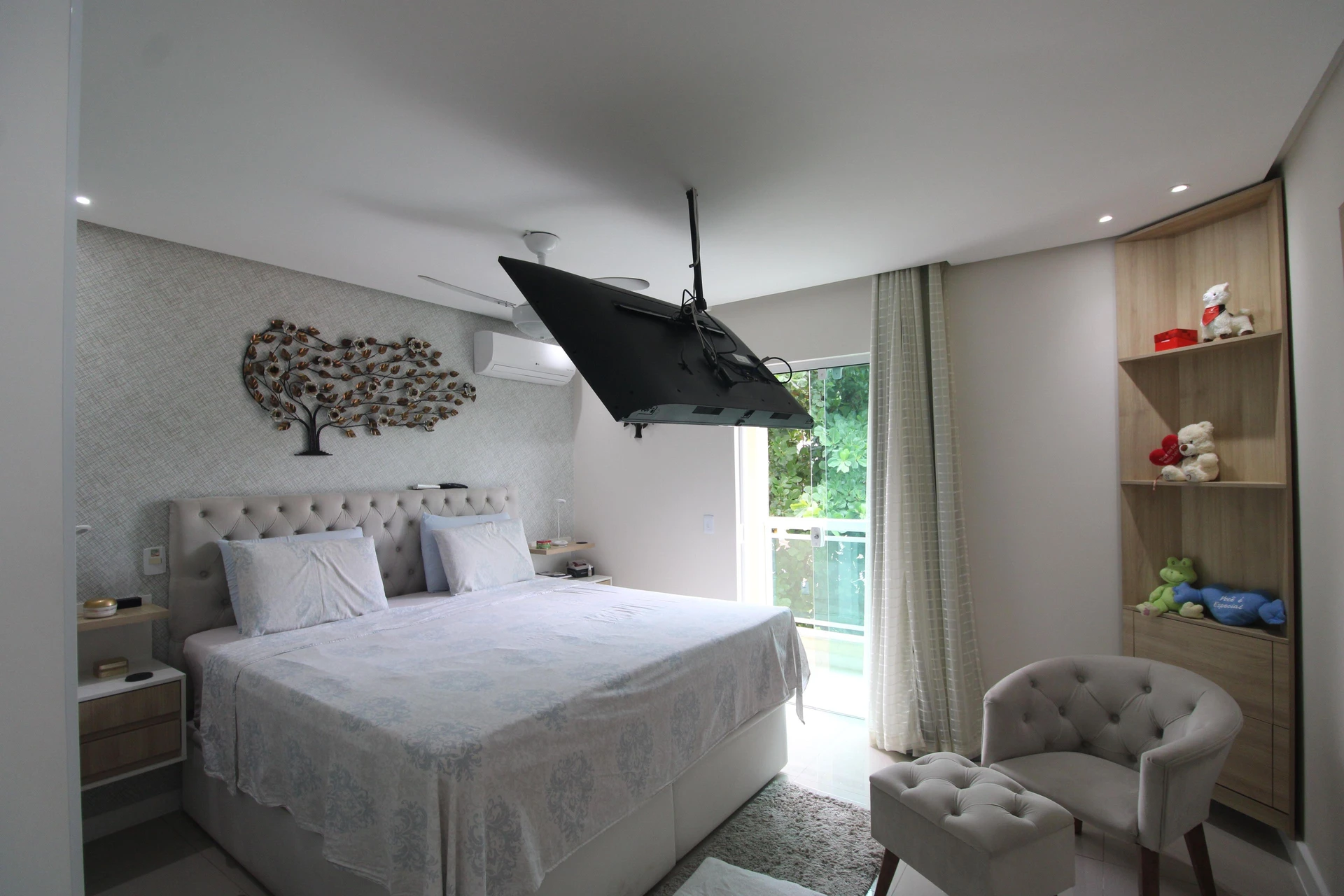 Casa mobiliada com 3 suítes e cozinha aberta com fogão a gás