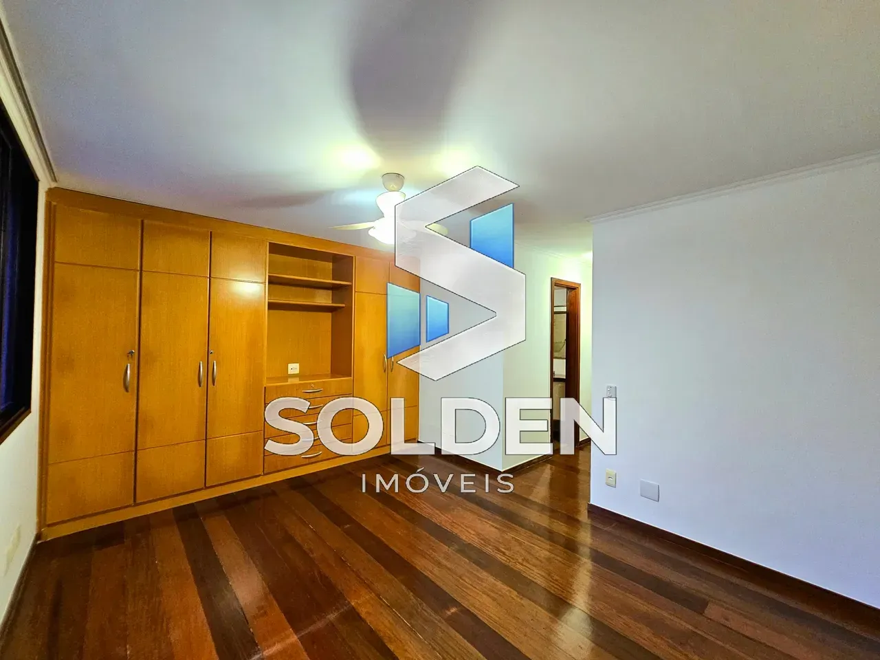 3-bedroom apartment with glass-enclosed balcony and 4 baths — photo 20