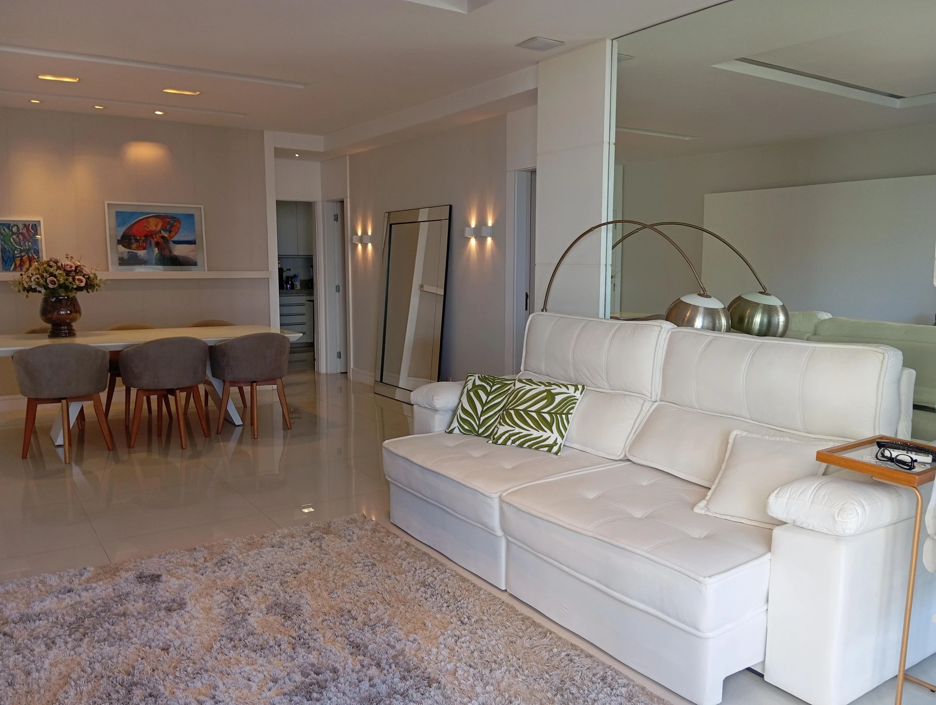 Furnished 3-bedroom apartment with enclosed balcony — photo 23
