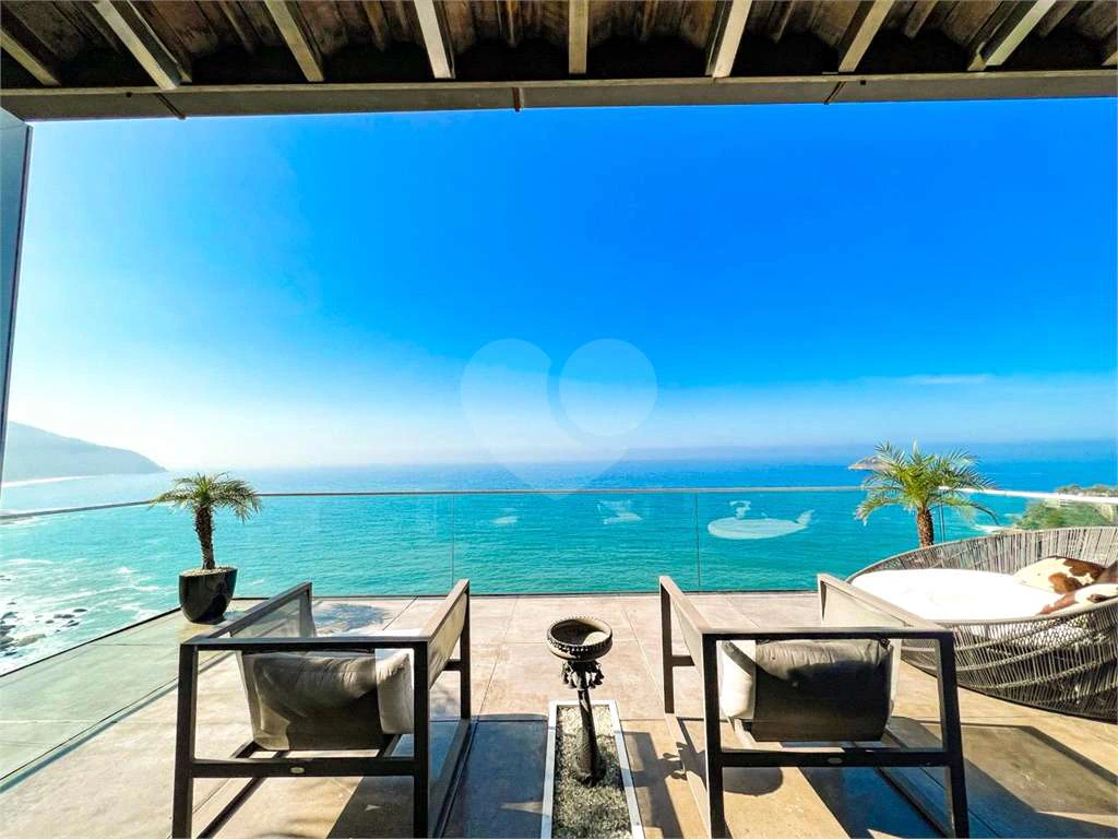 Furnished house with 5 en-suite rooms and 918 m² — photo 19
