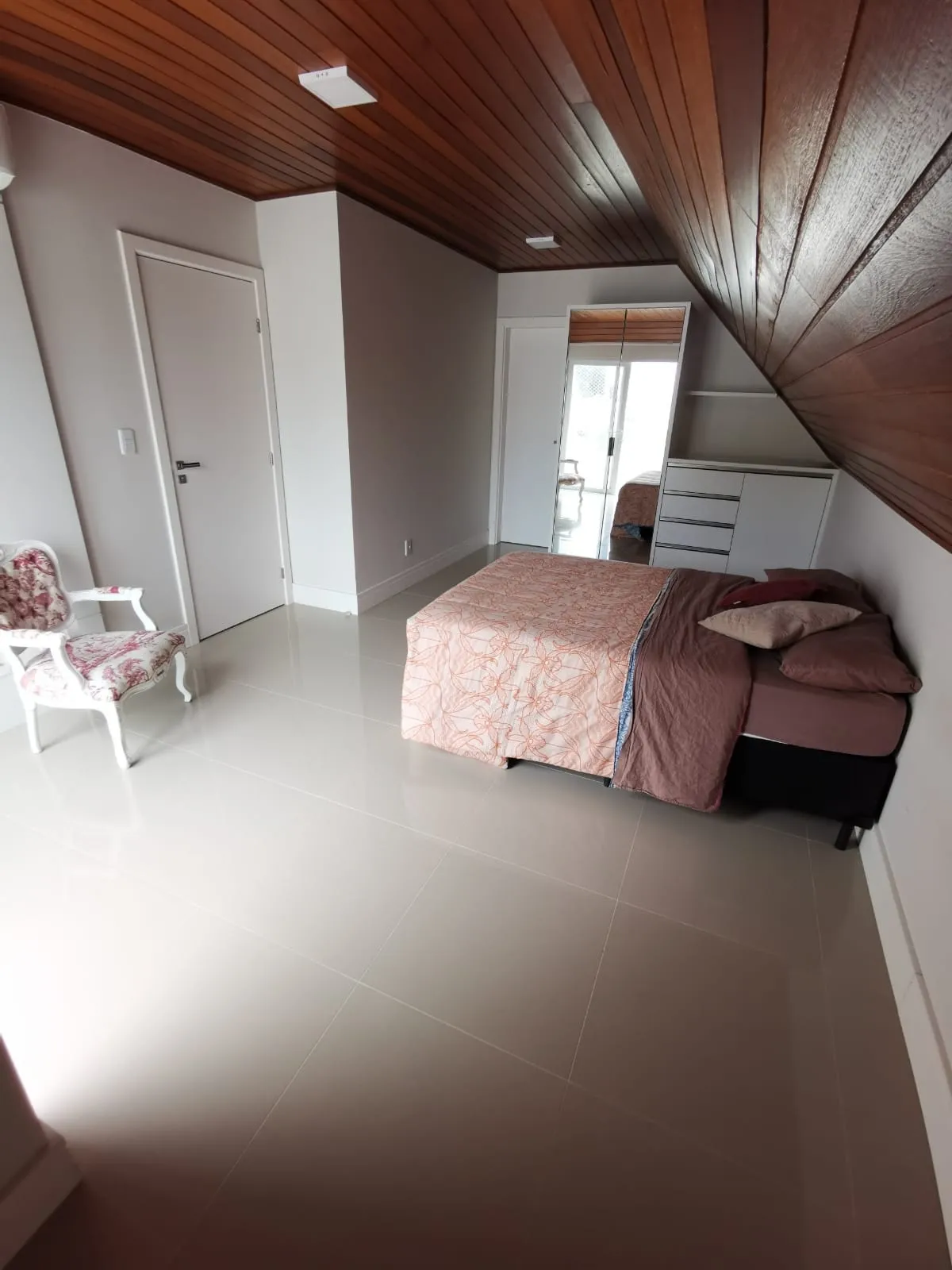 Apartamento amueblado de 160 m² con 4 dormitorios y jardín — photo 17