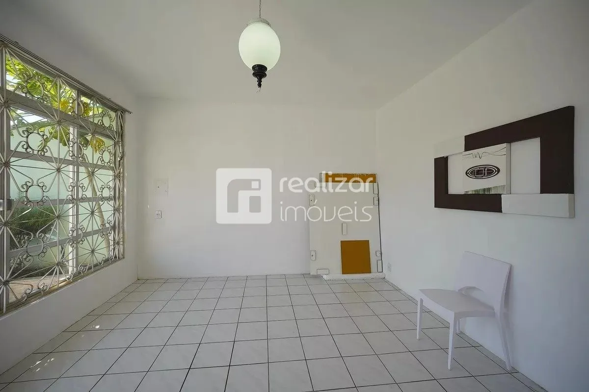 Furnished 5-bedroom house with equipped kitchen — photo 11