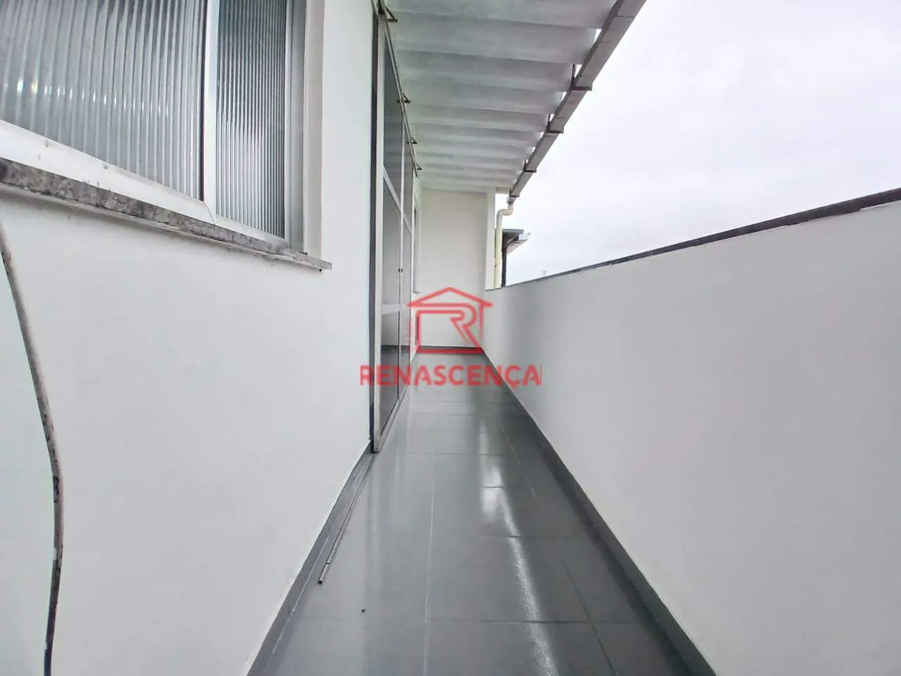 Casa com 2 quartos e varanda, cozinha separada — photo 2