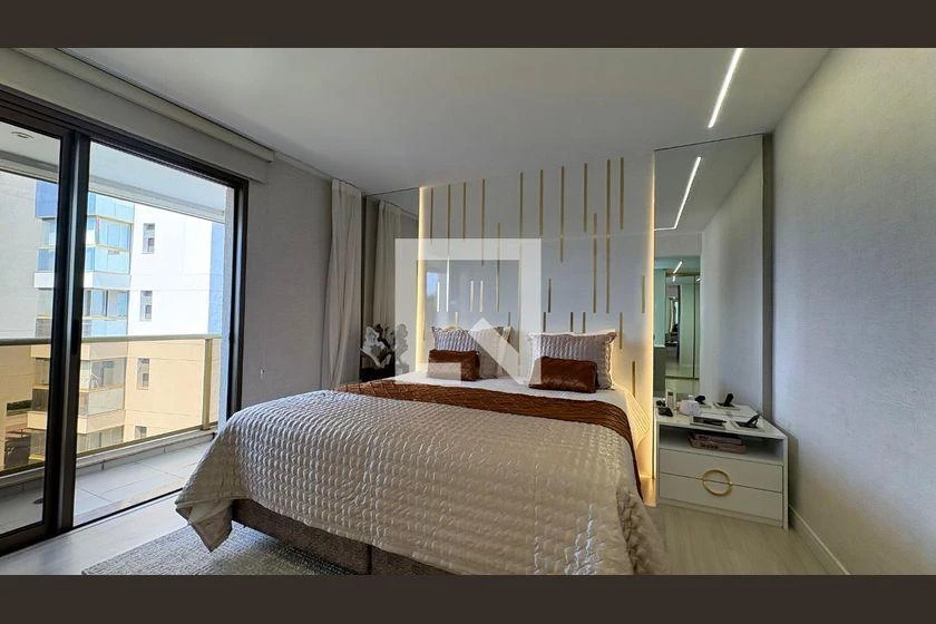 Apartment, 217 m², with a glass-enclosed balcony — photo 11