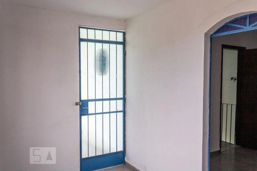 Rental house with 4 bedrooms and 200 m² — photo 13