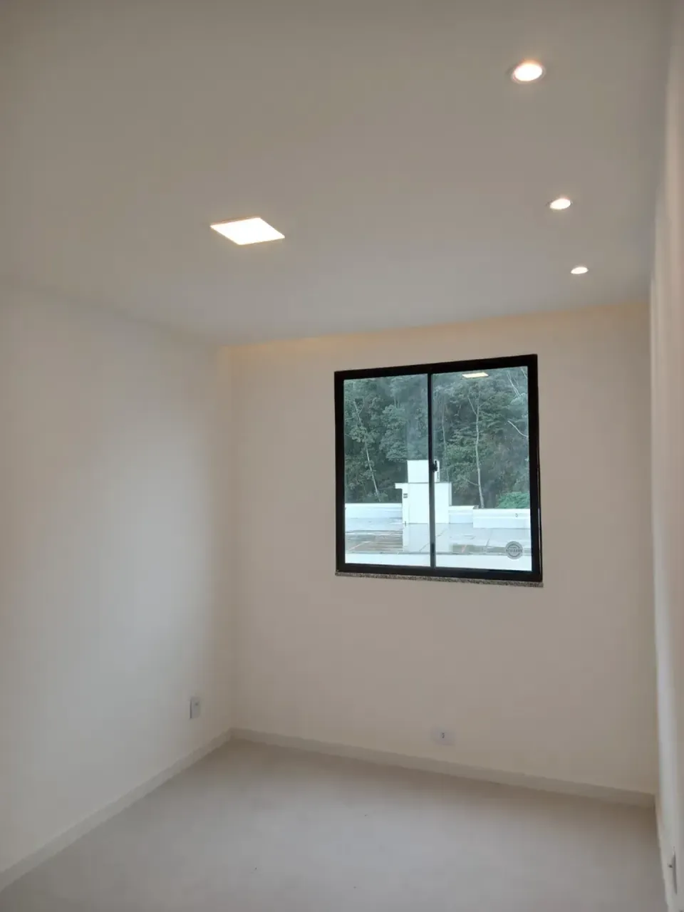 Apartamento com 2 quartos e varanda em bom estado — photo 5