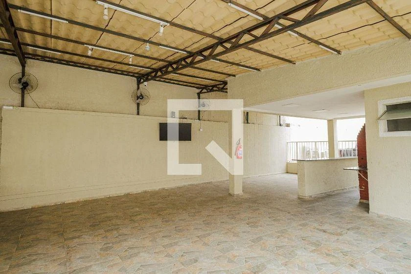 Unfurnished 2-bedroom apartment with 50 m² and parking — photo 3