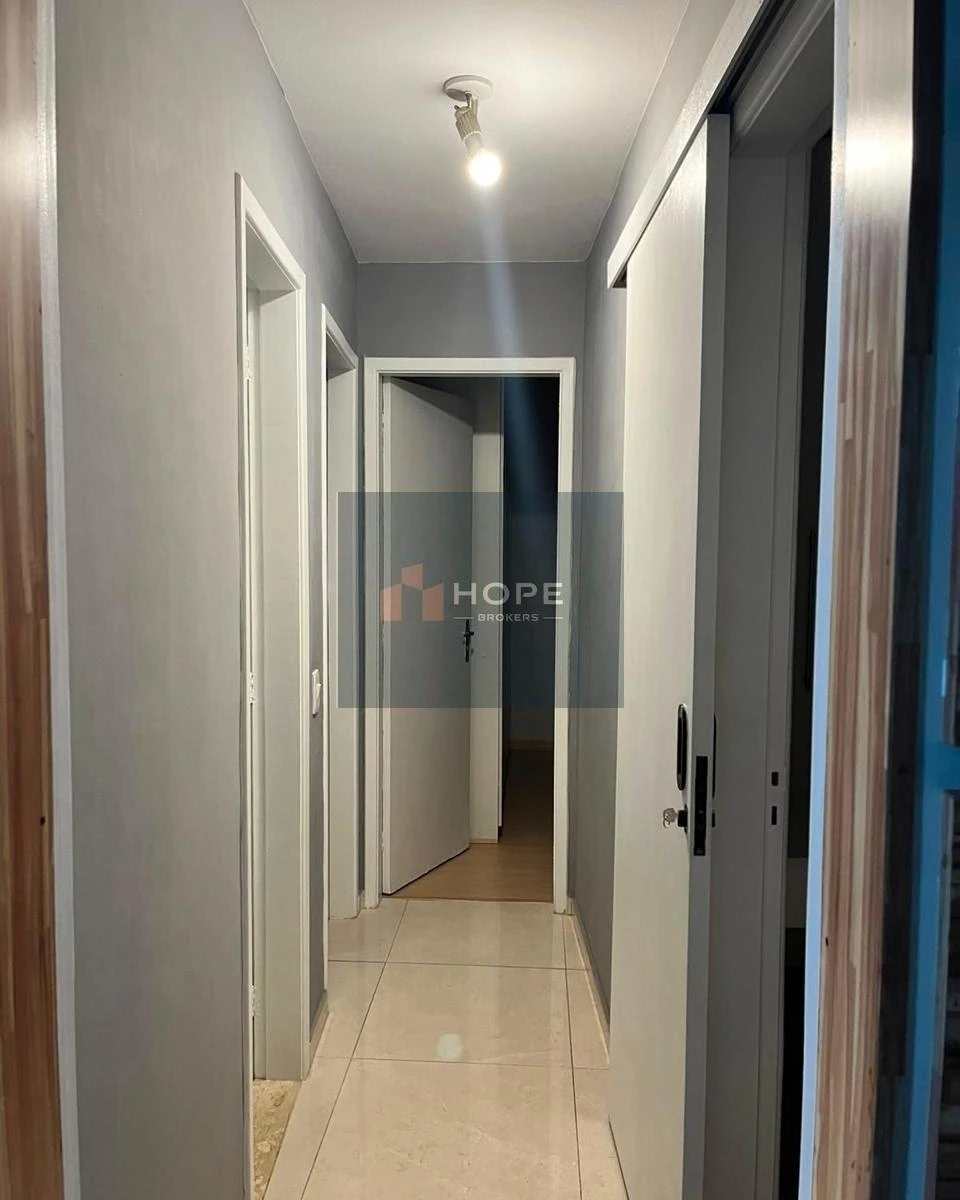 3-bedroom apartment with a walk-in closet — photo 16