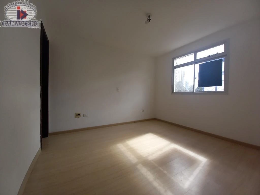 Квартира 70 м² з робочим місцем та балконом із грилем — photo 15