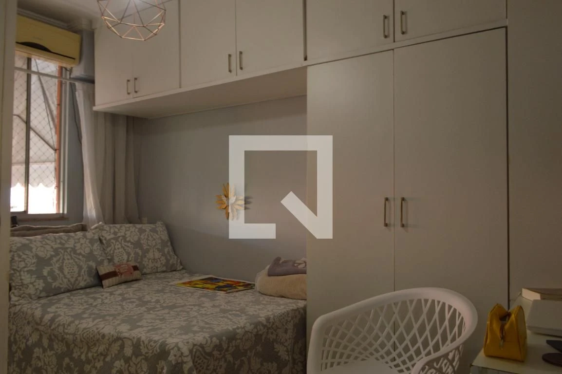 3-bedroom apartment with a bathtub — photo 5