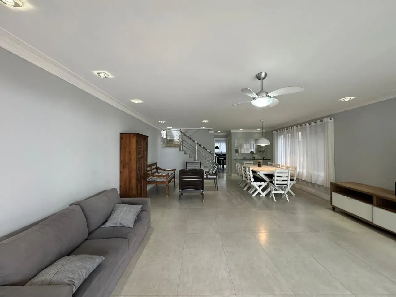 Furnished 420 m² home with gas open-plan kitchen — photo 8