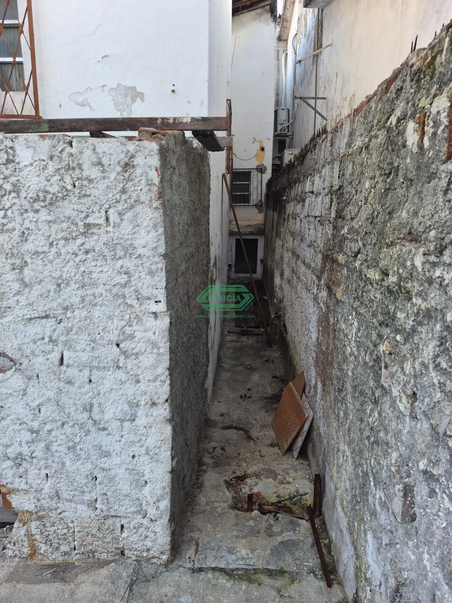 Сад и 4 спальни: дом 225 м² — photo 16