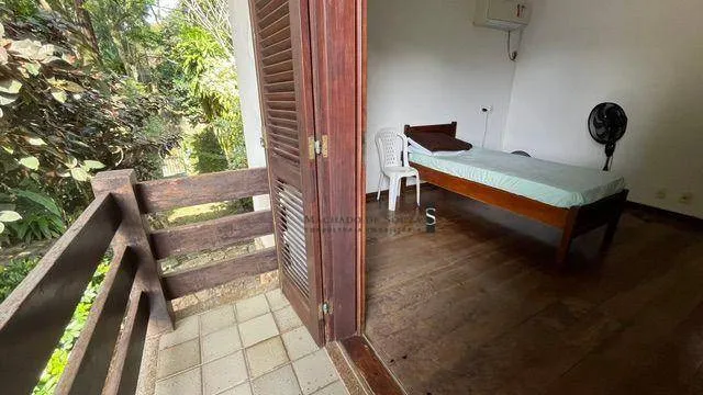 Furnished house, 395 m², with a glass-enclosed balcony — photo 9