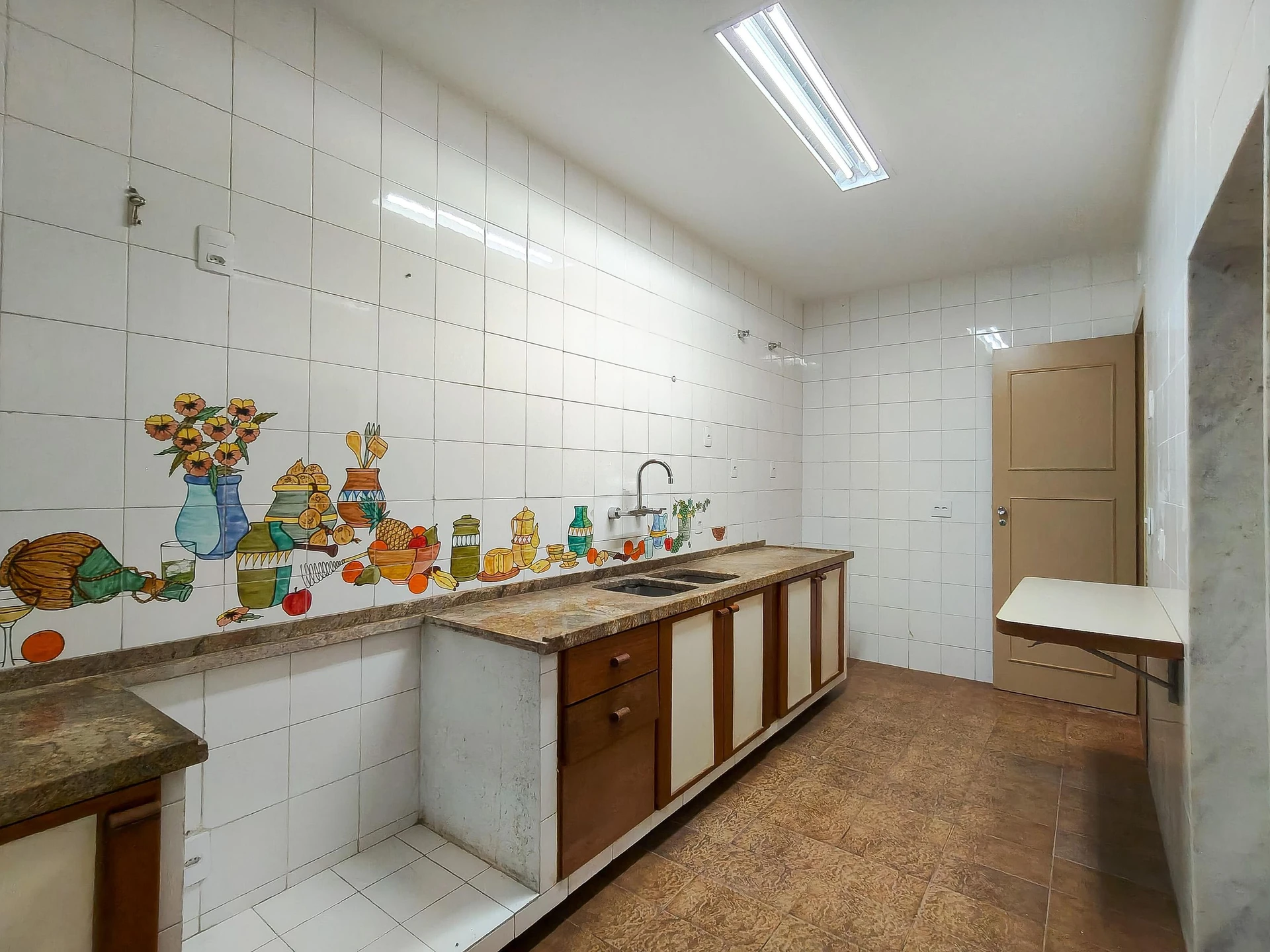 House for rent with 5 bedrooms and 8 bathrooms — photo 19