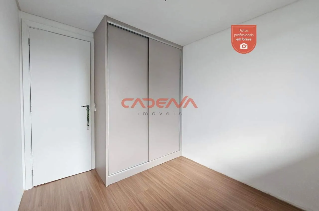 Apartamento com piso de madeira ou laminado, Parolin — photo 13