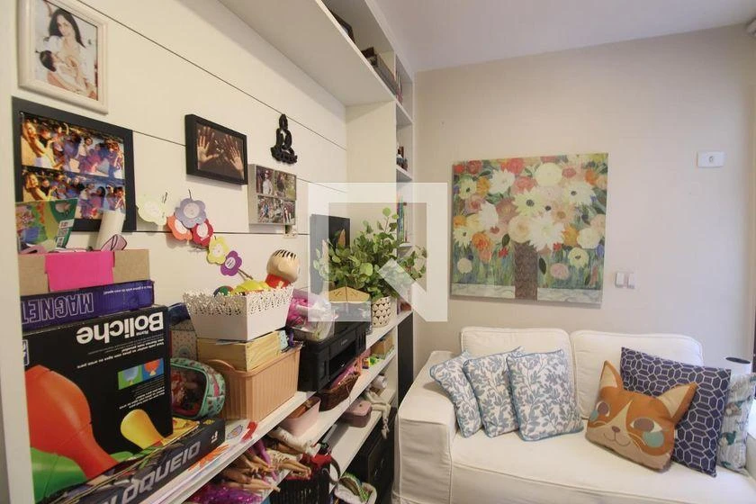 Furnished apartment, 112 m², with a glass-enclosed balcony — photo 30