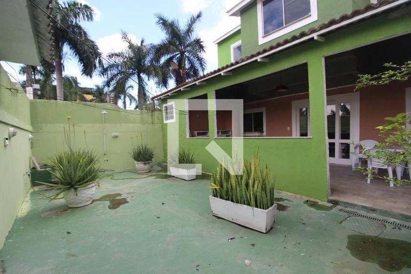 Casa para aluguel com 4 quartos e 240 m² — photo 34