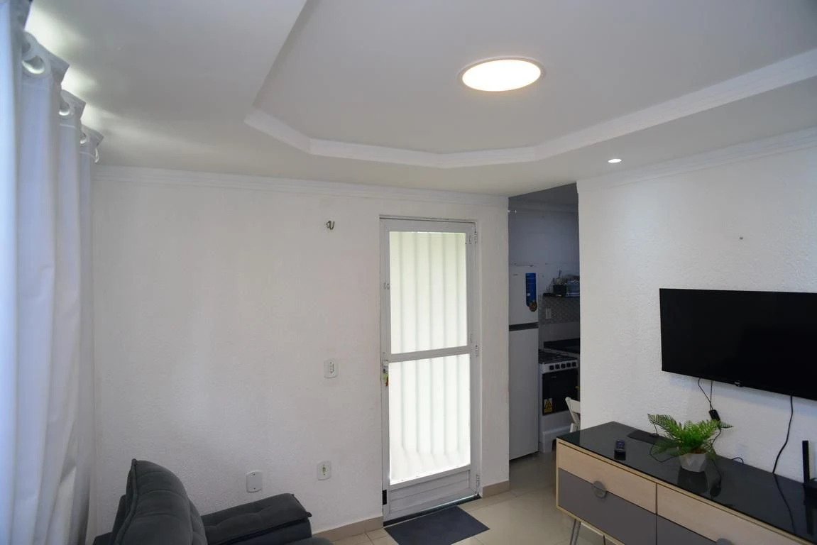 Furnished 2-bedroom apartment with a compact gas kitchen — photo 18