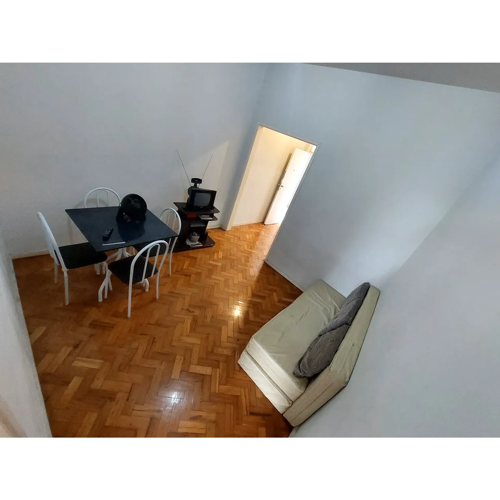 Apartment on the 5th floor with a washing machine — photo 6