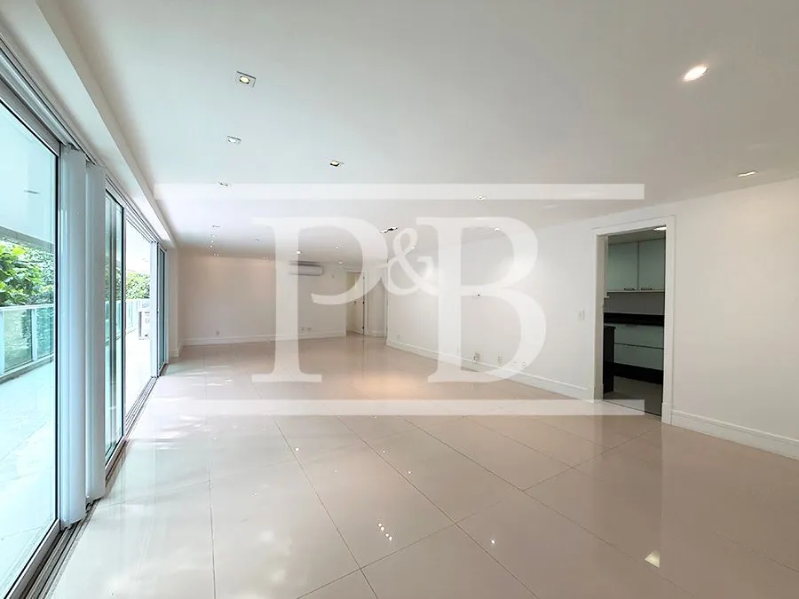 4-bedroom apartment, all with their own bathrooms, 289 m² — photo 16