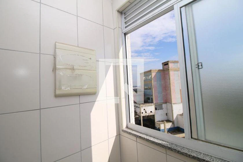 2-bedroom apartment in a building with a gym — photo 31