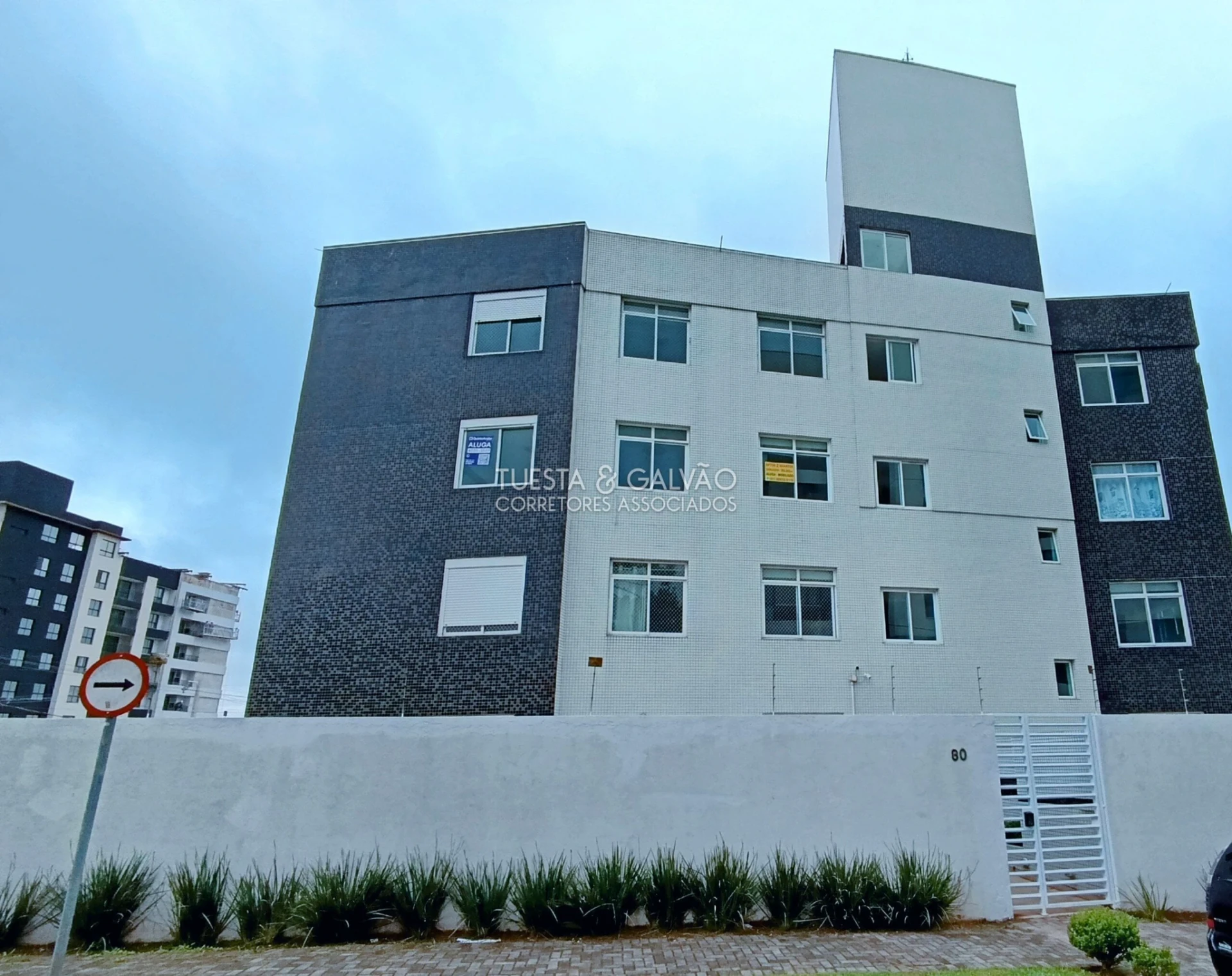 2-bedroom apartment with a separate closed kitchen 90 m² — photo 9