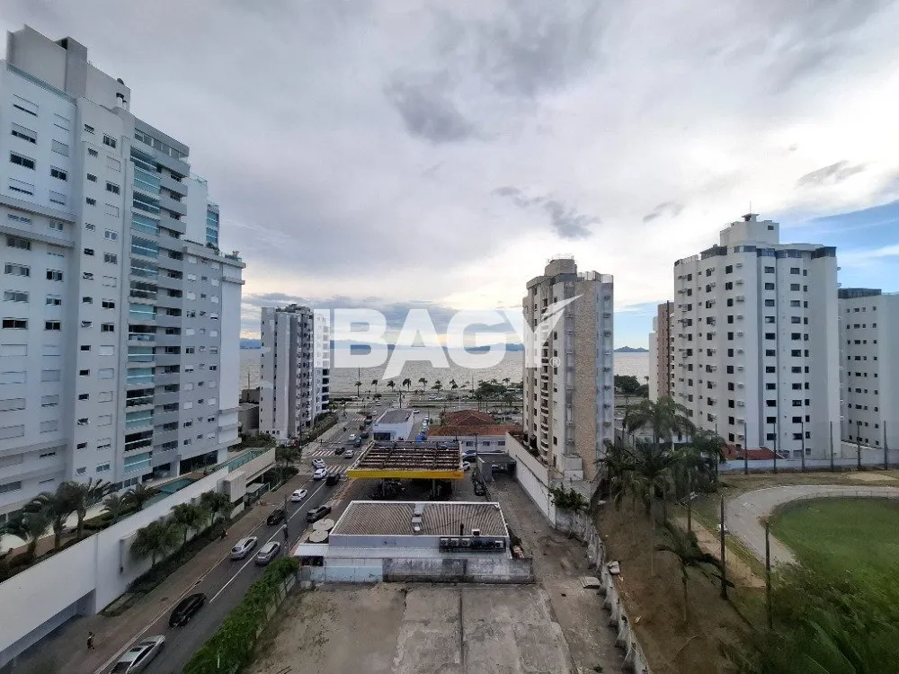 Furnished 60 m² studio with 1 parking space and balcony — photo 19