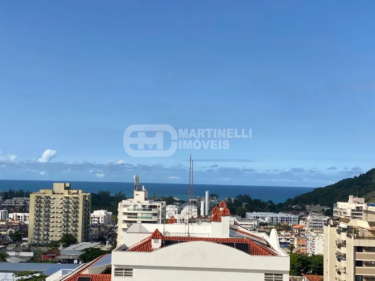 Glass-enclosed balcony in a 3-bedroom apartment, 119 m² — photo 10