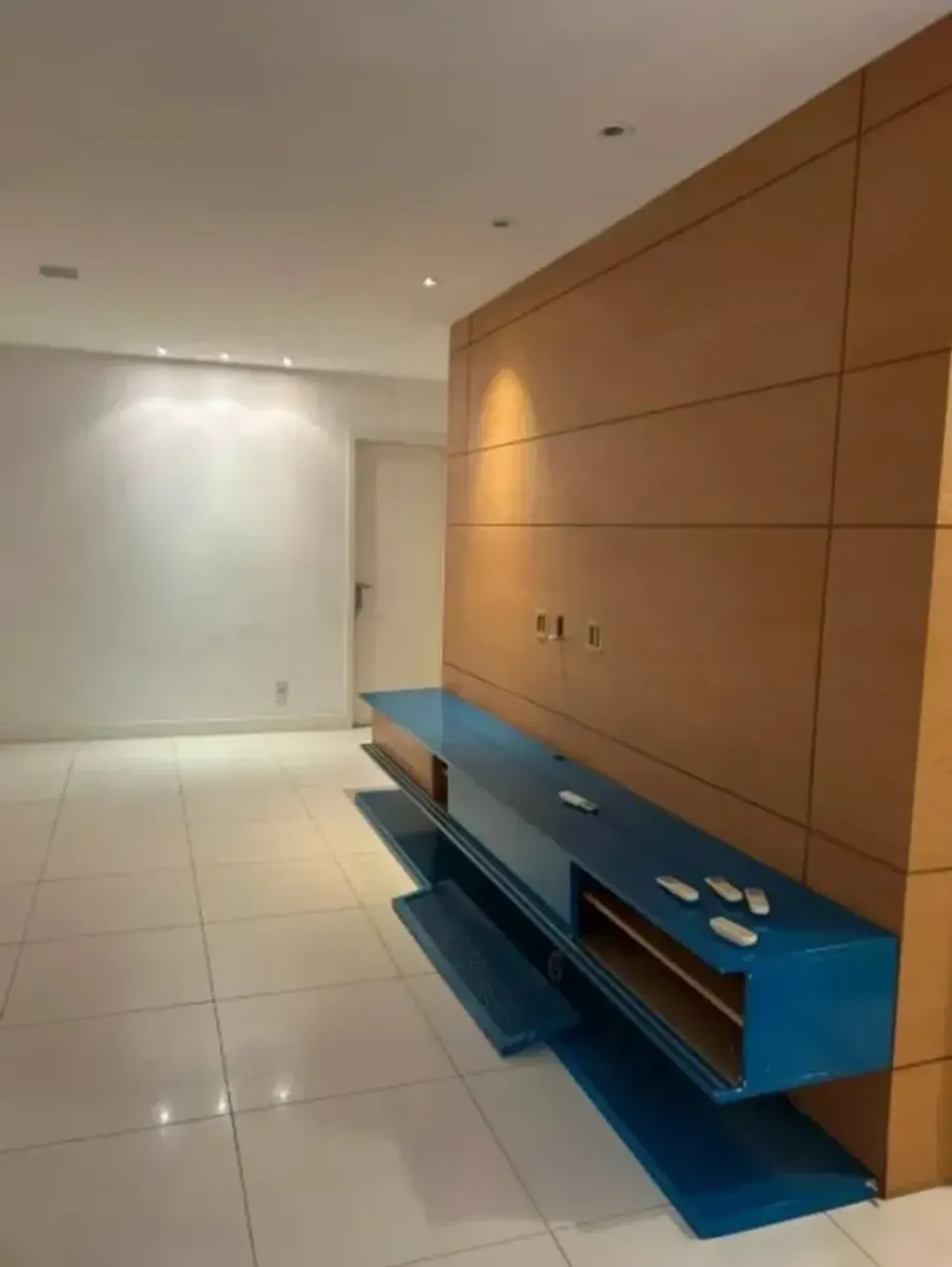 Apartamento com 4 quartos e 5 banheiros, fogão a gás — photo 35