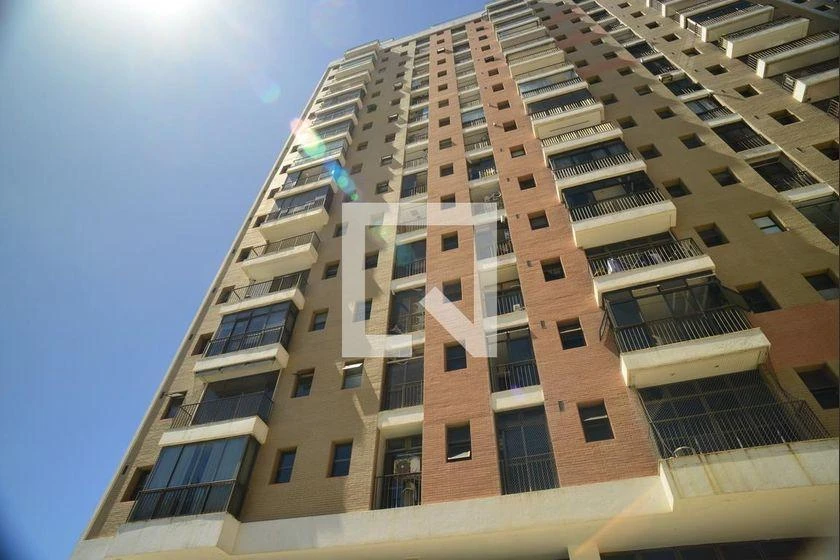 Furnished apartment with balcony and 2 en-suite bedrooms — photo 35