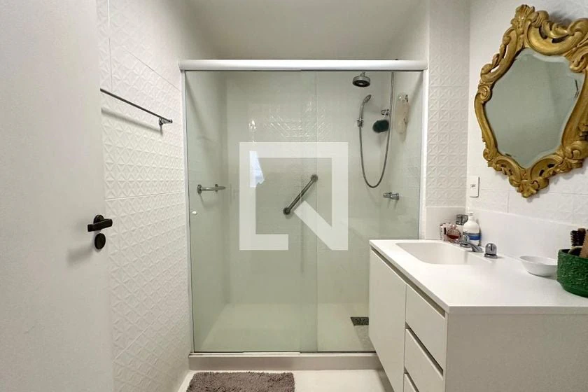 214 m² apartment with 4 bedrooms and 2 parking spaces — photo 22