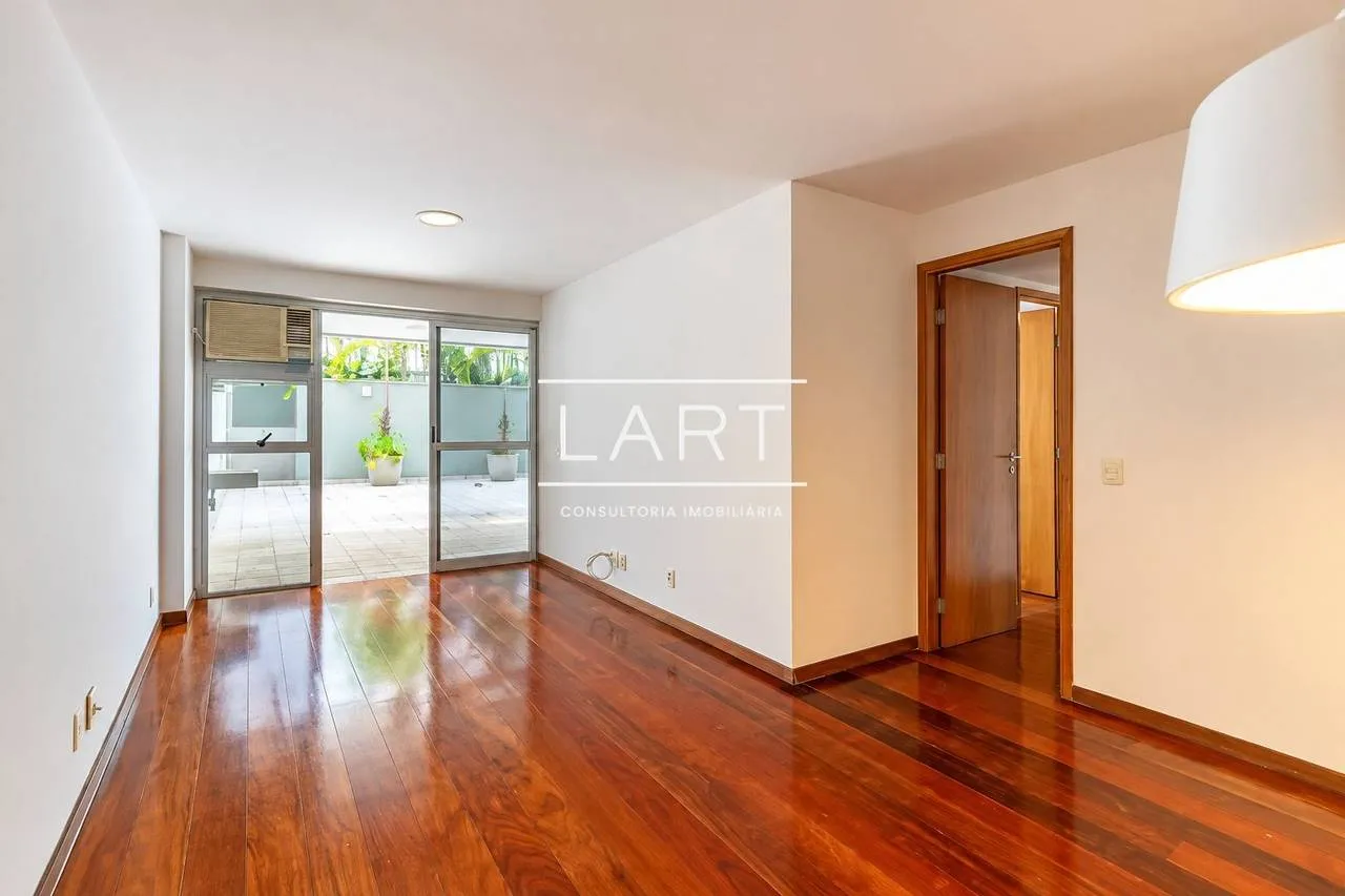 3-bedroom apartment with a walk-in closet in Rio de Janeiro