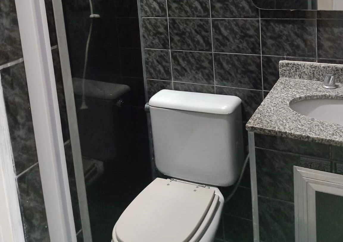 Unfurnished apartment with 2 bedrooms and 1 bathroom — photo 4