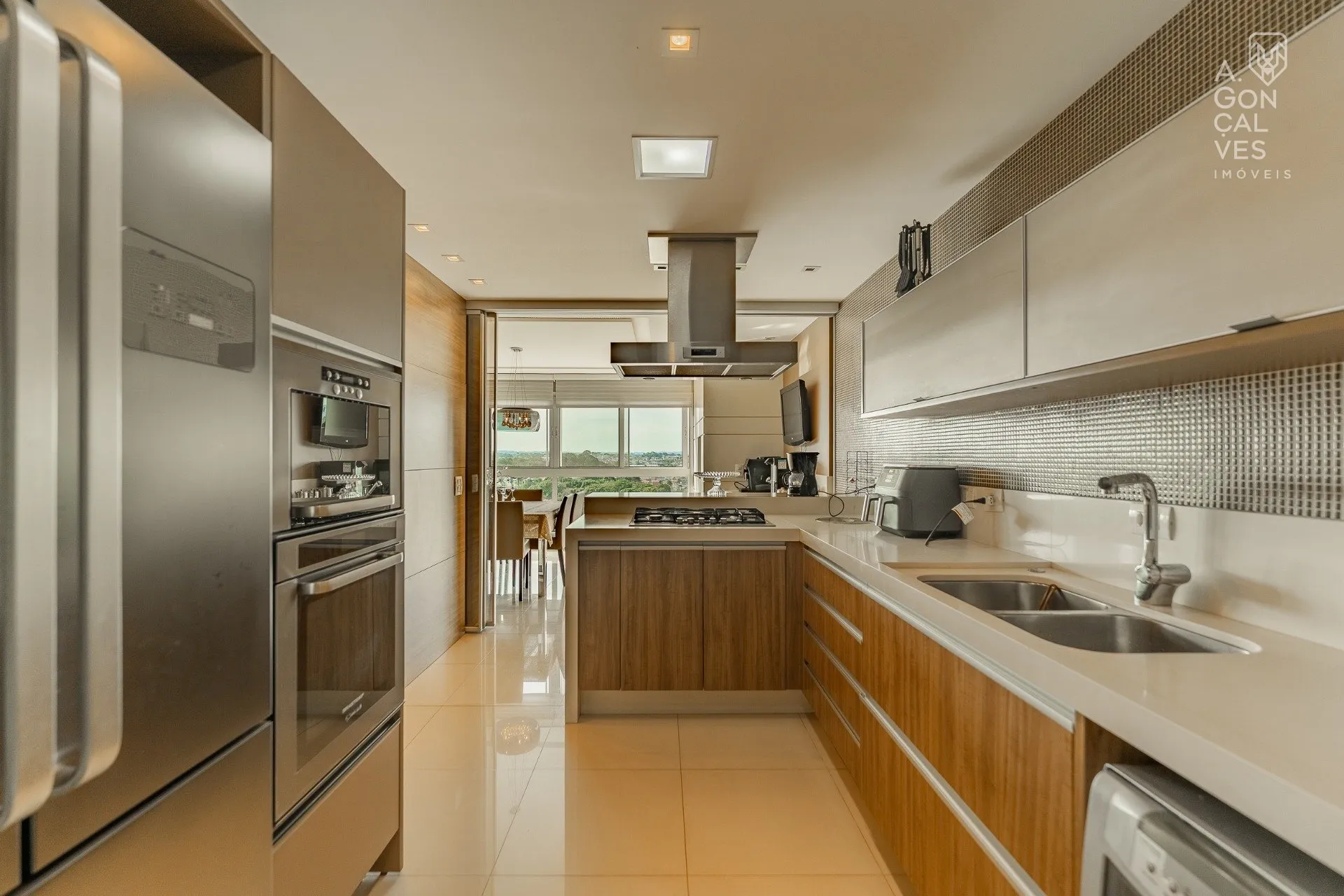 Apartamento de 3 suítes com 228 m² e 3 vagas — photo 11