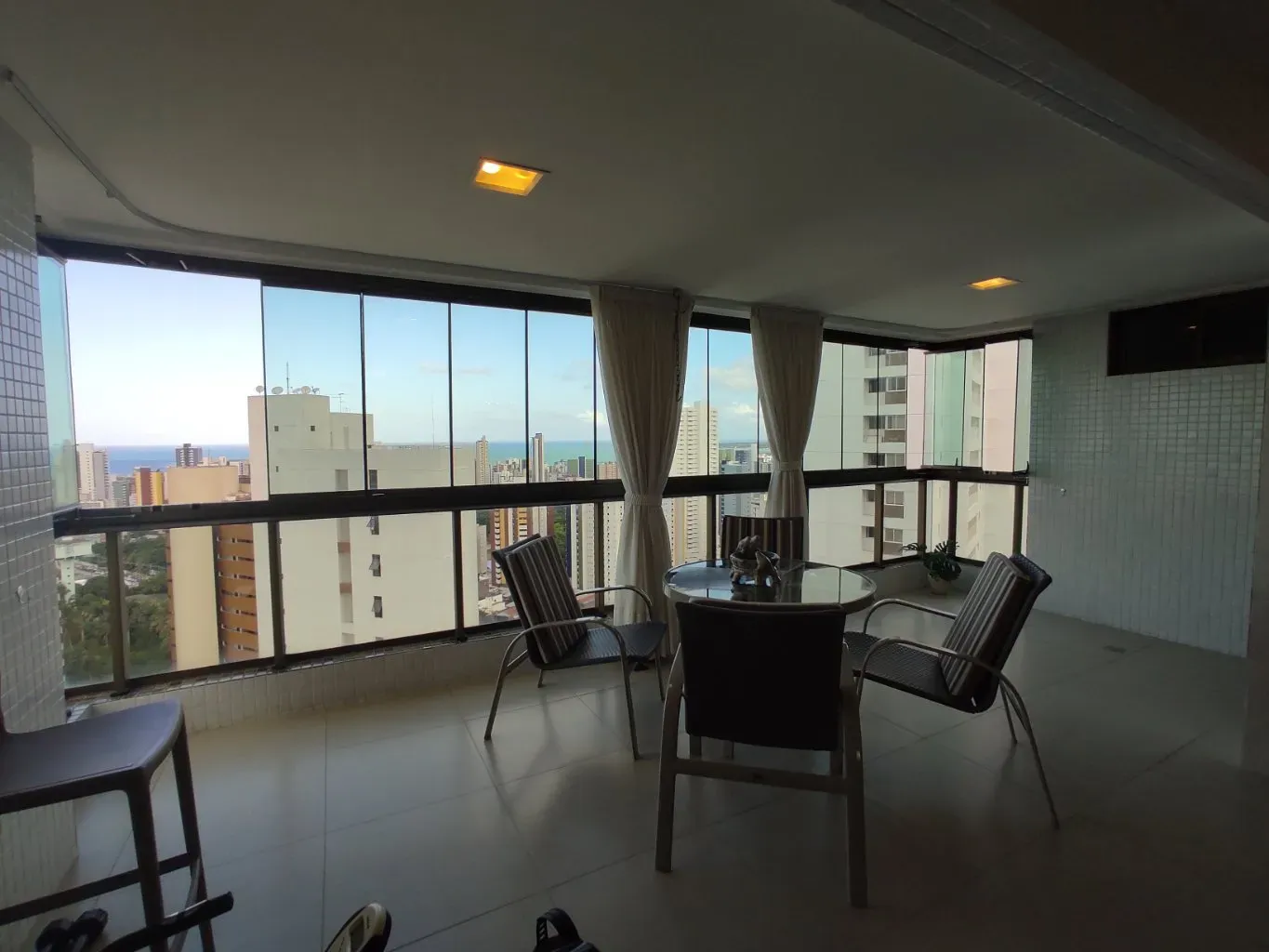 Apartment with 3 en-suite bedrooms, 4 baths and 4 parking — photo 20
