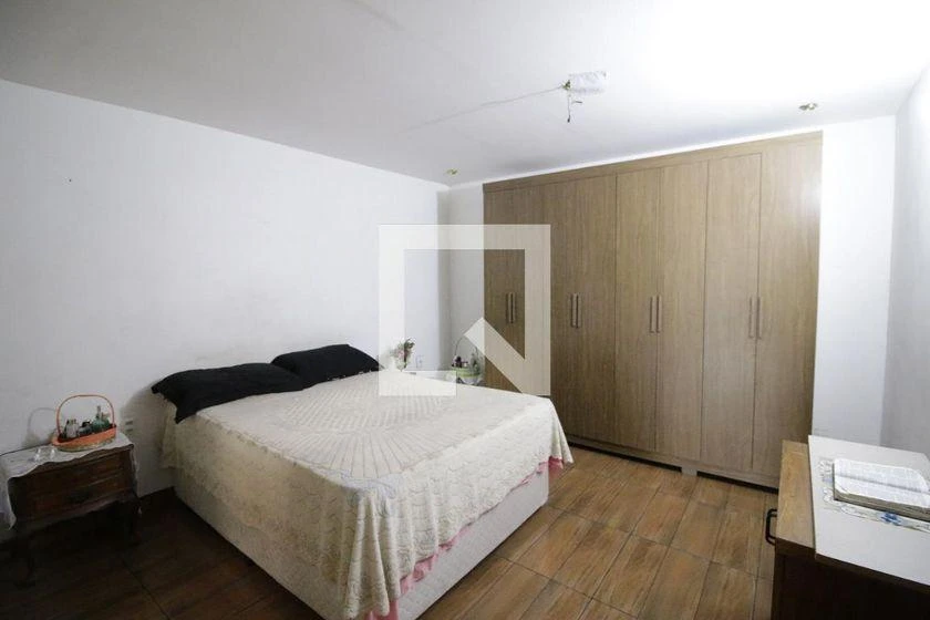 Furnished 2-bedroom house with 90 m² and 1 bathroom — photo 3
