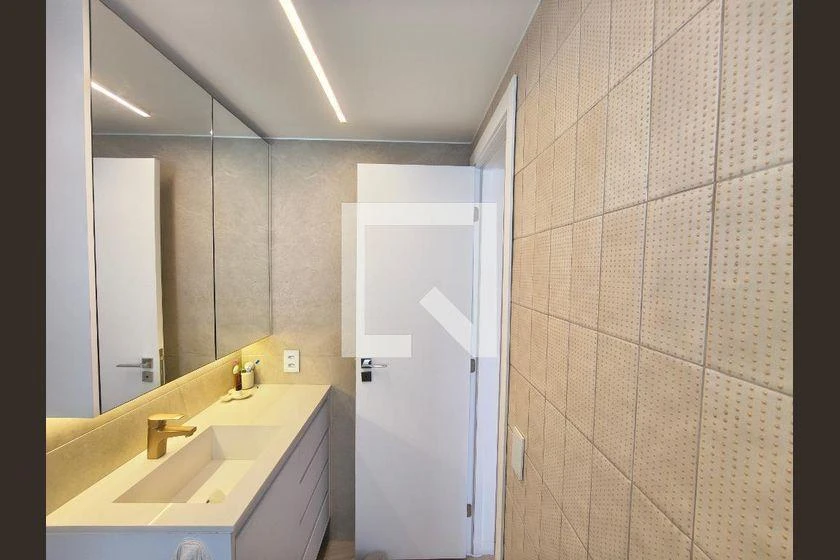 Apartamento mobiliado com 213 m² e 3 suítes — photo 40