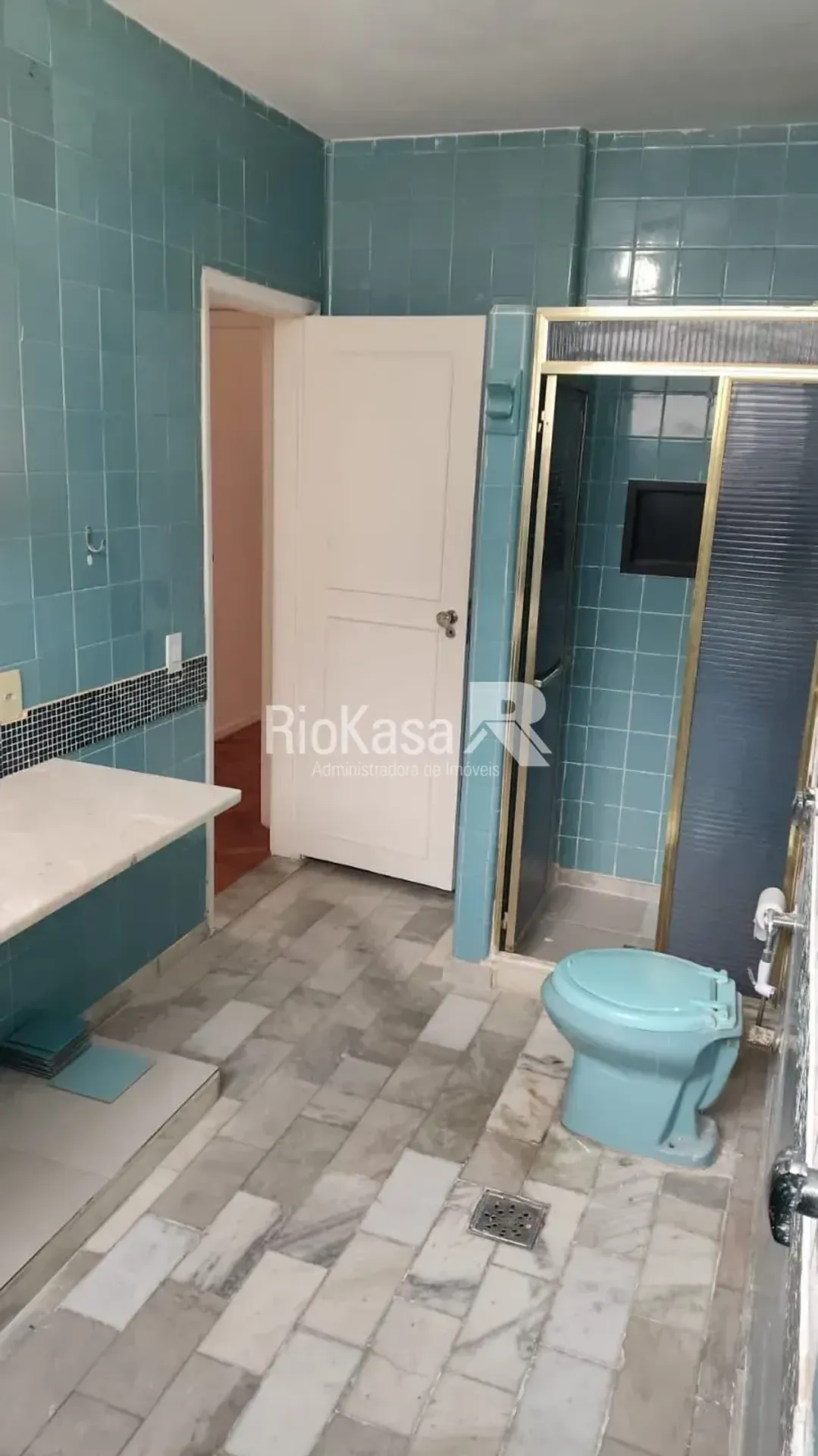 Mountain view in a 2-bedroom apartment, 102 m² — photo 14