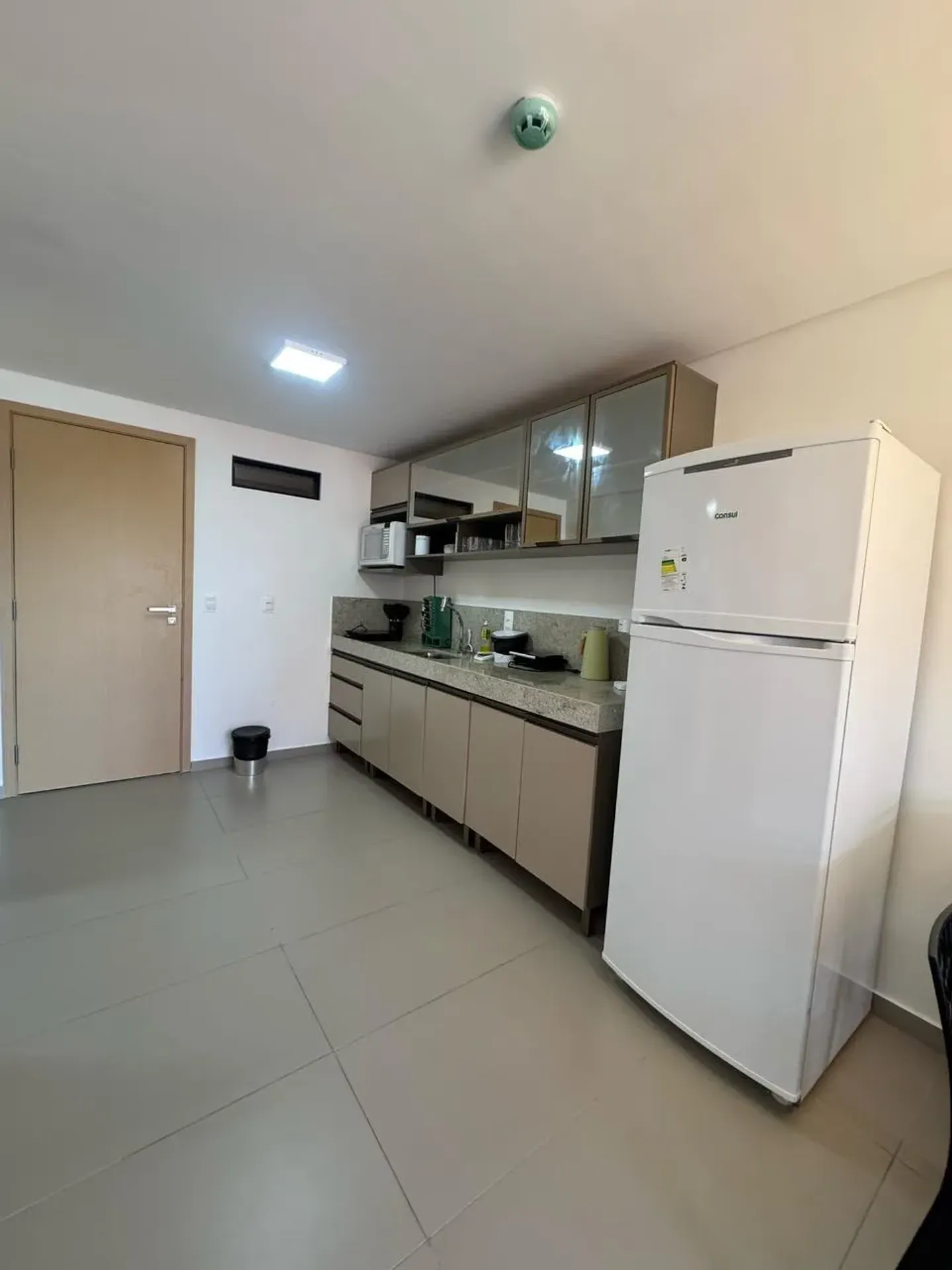 Apartamento mobiliado com 2 quartos e varanda com churrasqueira — photo 22