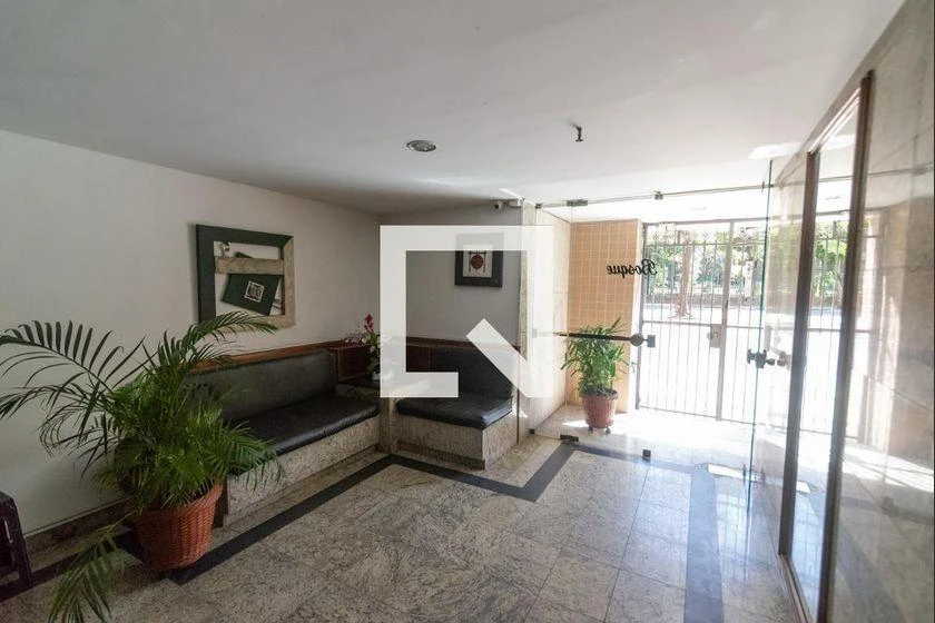 2-bedroom apartment with a mountain view in Rio de Janeiro — photo 43