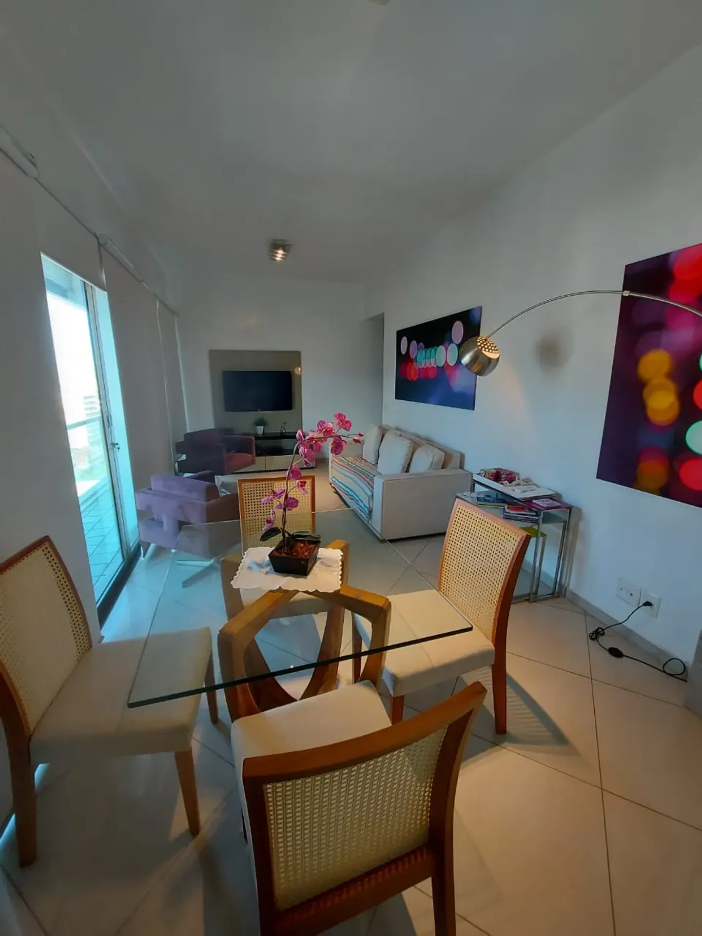 Furnished 2-bedroom apartment with 2 parking spots — photo 11