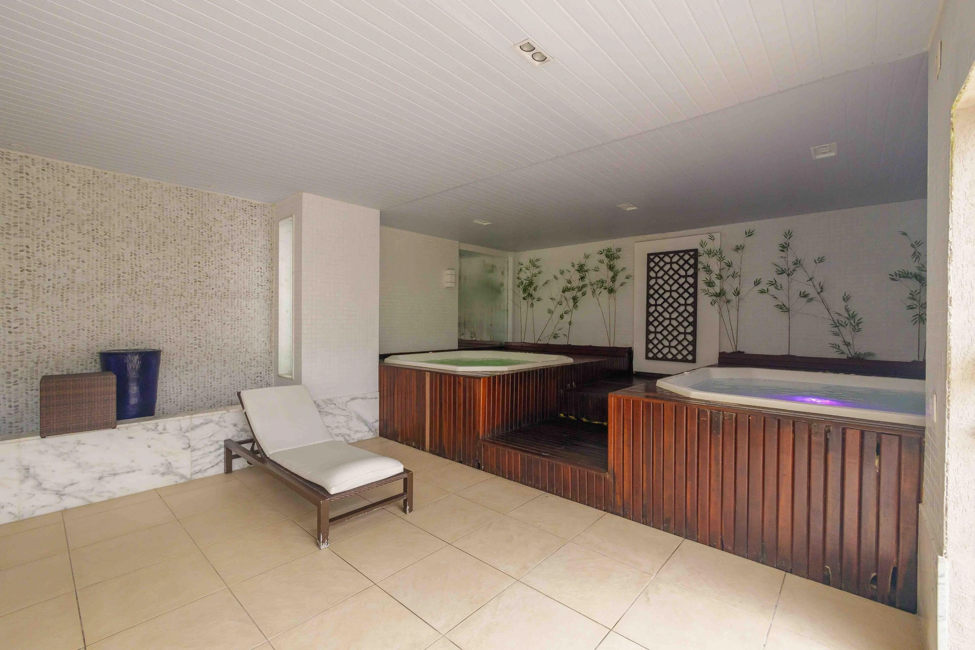 Apartamento de 76 m² com lava-louças e banheira — photo 22